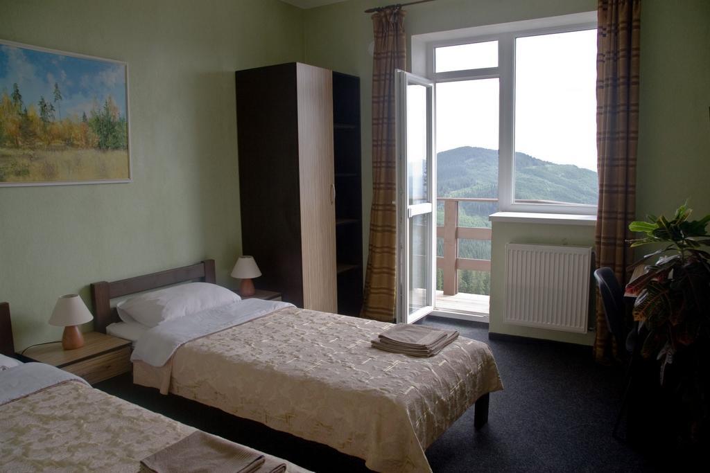 Pik Hotel Dragobrat Ngoại thất bức ảnh