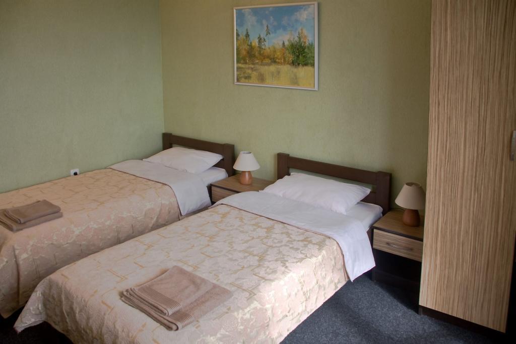 Pik Hotel Dragobrat Phòng bức ảnh